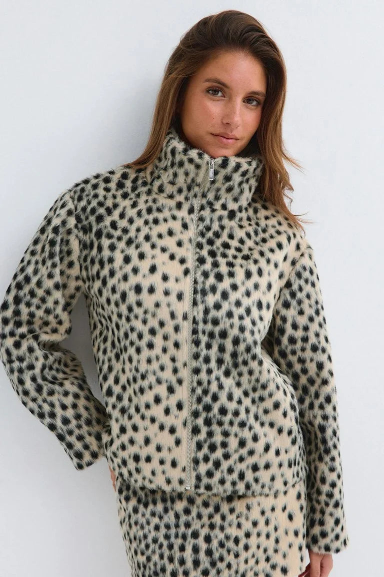 Yenna | Faux Fur Jacket